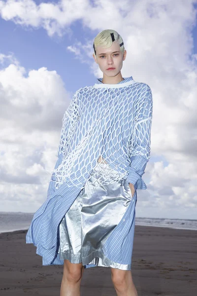 Look 35